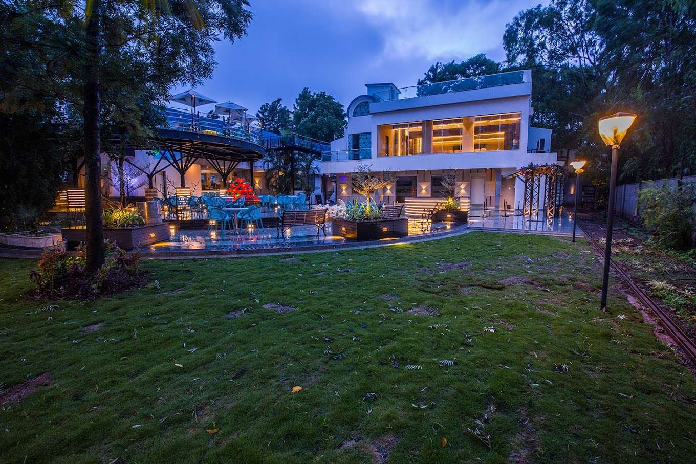 HOTEL MILLENNIUM PARK