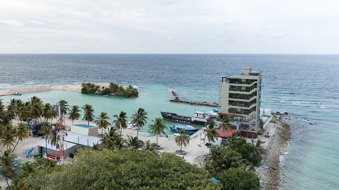 CLARKS EXOTICA, KAMADHOO MALDIVES