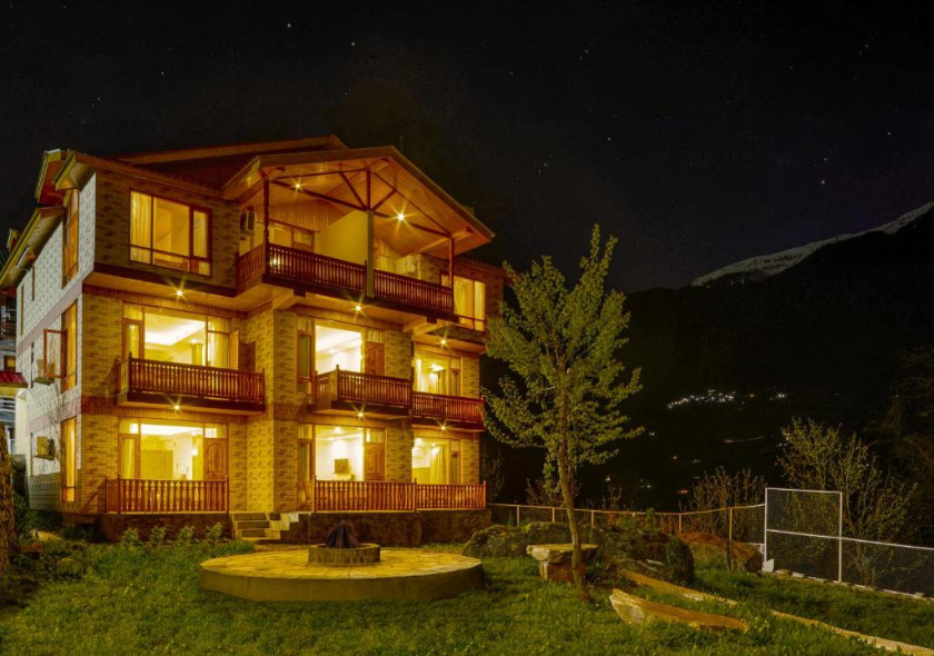 CLARKS INN SUITES, MANALI