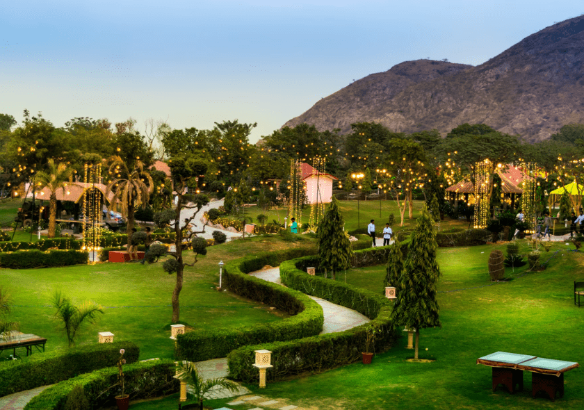 MANOHAR VILLAS- GRAND RESORT BY KAWATRA