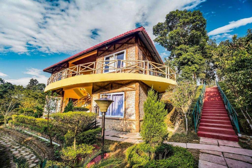 SUMMIT GREEN LAKE TEA RESORT & SPA