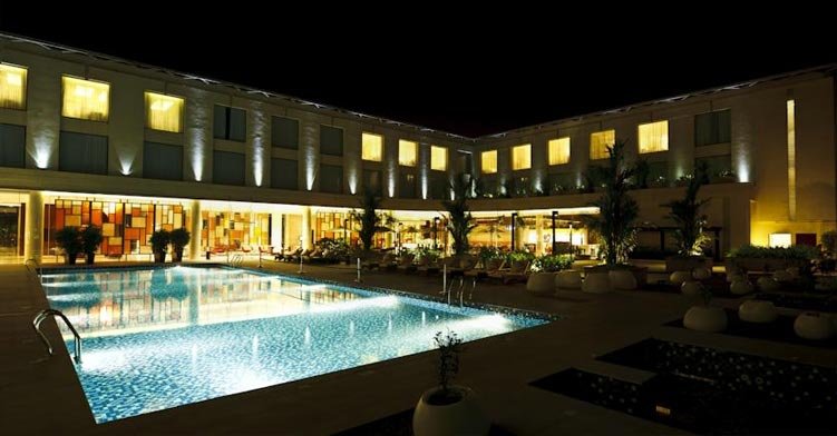 THE COURTYARD BY MARRIOT